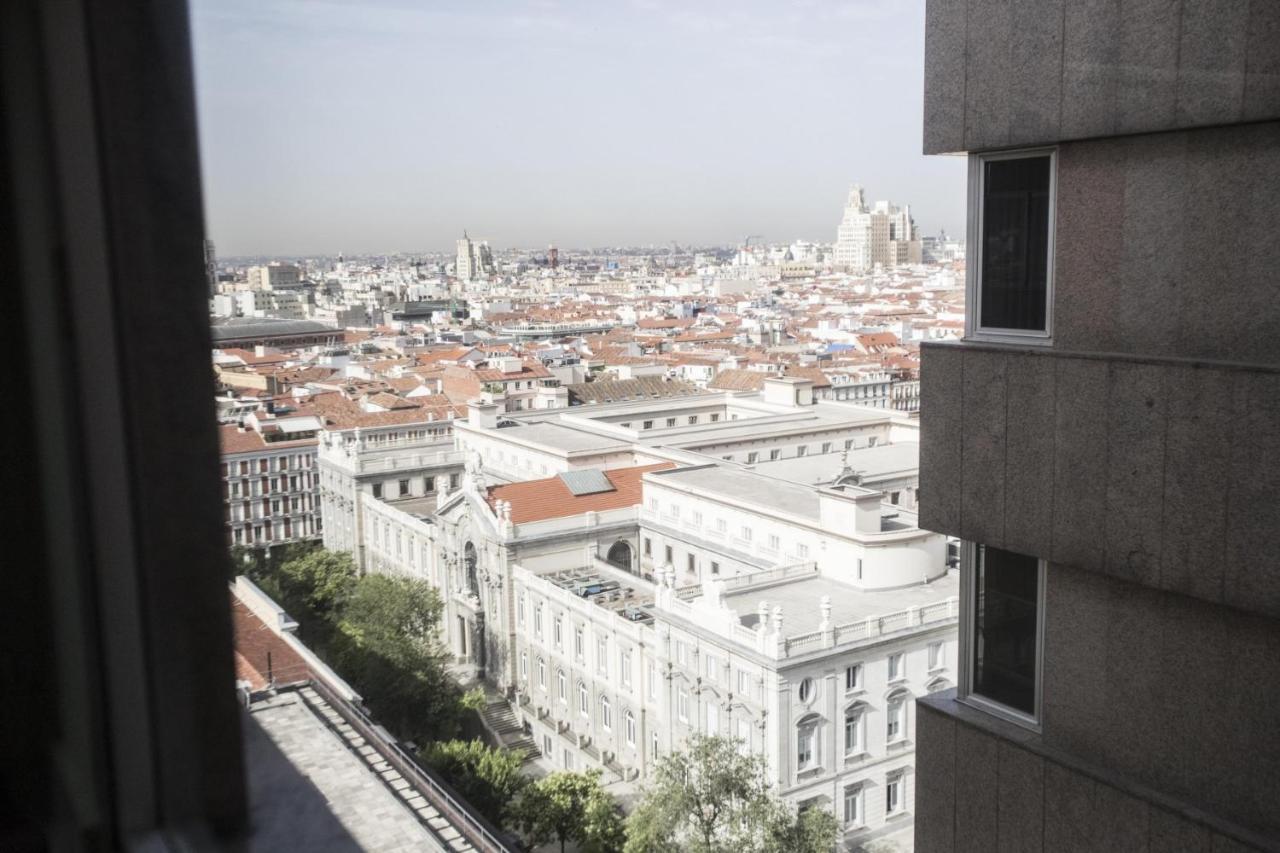 Centro Colon Apartment Madrid Luaran gambar