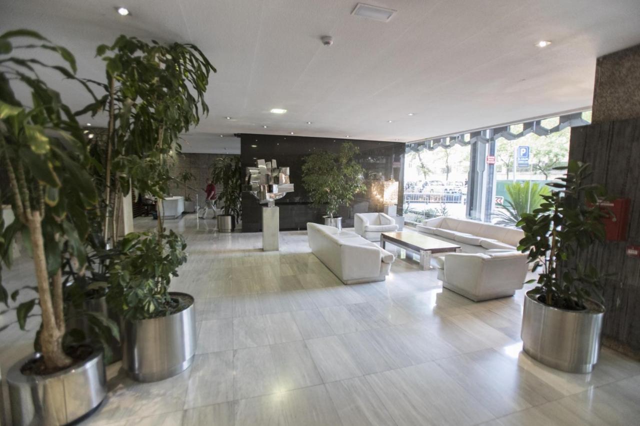 Centro Colon Apartment Madrid Luaran gambar